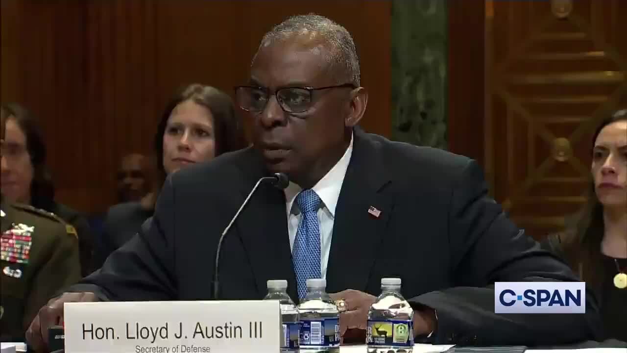 Lindsey Graham Presses Lloyd Austin on Halted Weapons to Israel, Asks If He Would Have Dropped Atomic Bombs on Japan