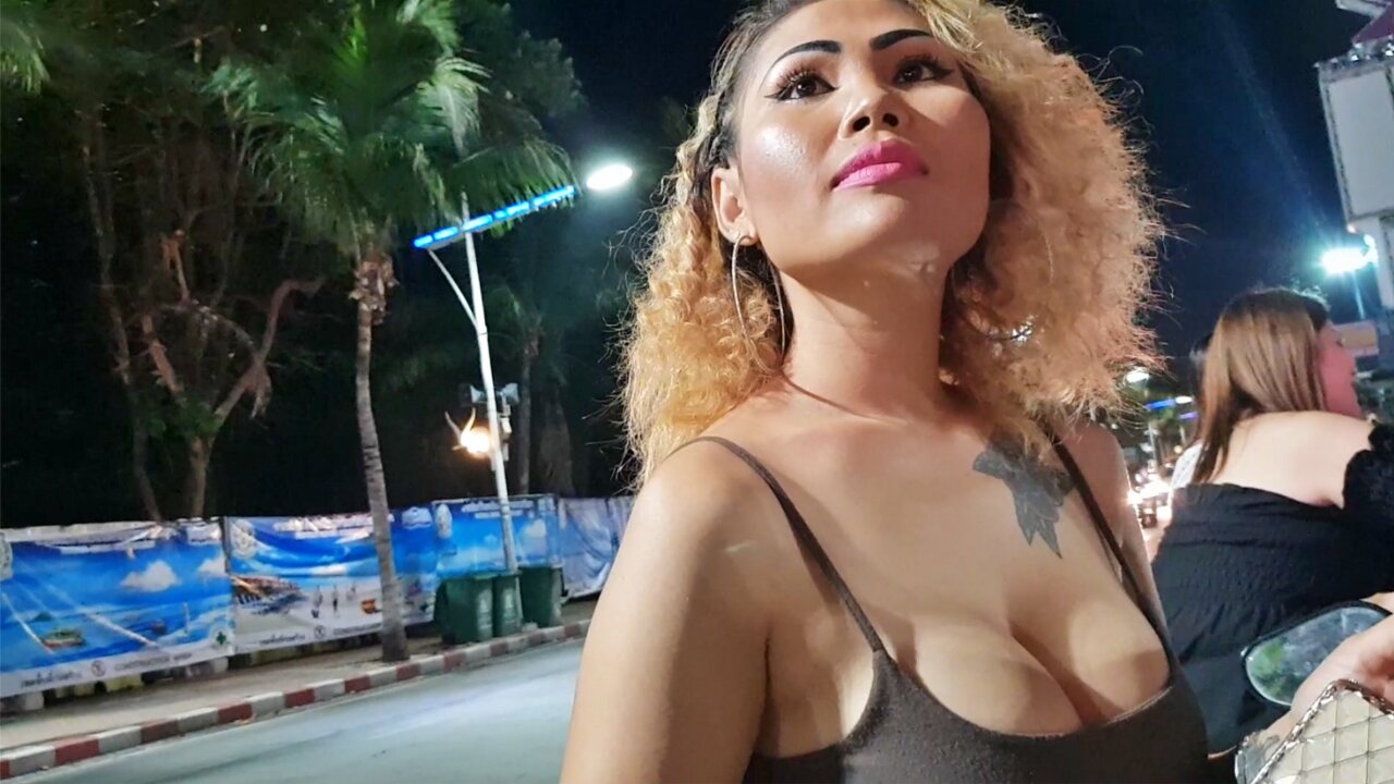 Pattaya beach road hooker interview. What Thais really think about love.