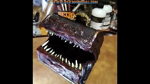 Quick video of small DnD 'MIMIC' chest using an old jewellery box