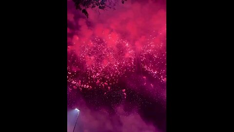 A bright finale to yesterday's holiday, for those who didn't see how it happened
