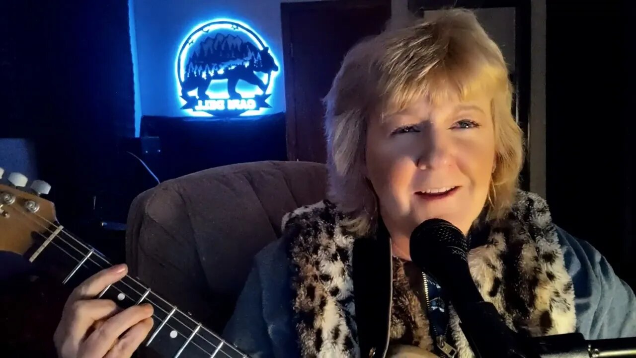 Wayfaring Stranger- Emmylou Harris cover by Cari Dell