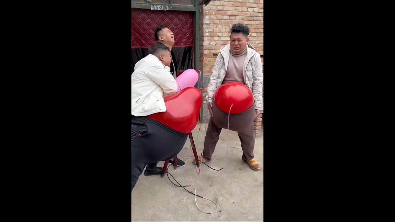 fun with ballooon undersinde