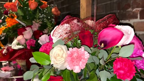 Flower shops gearing up for last-minute rush as Valentine's Day approaches