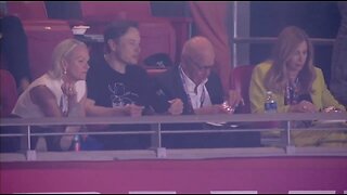 Elon Musk Hanging With Rupert Murdoch At The Super Bowl