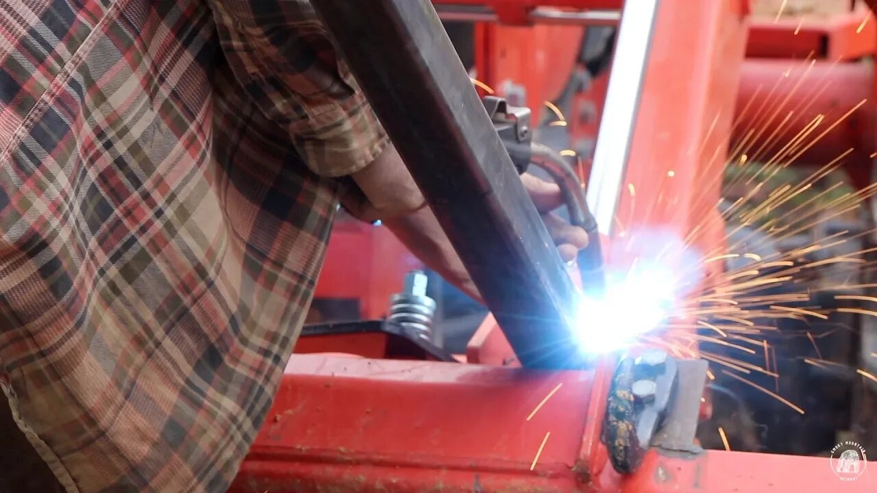 S1 EP13 | STEELWORK | HOW TO WELD AN EXTENSION FOR A KUBOTA 3901 FRONT END LOADER