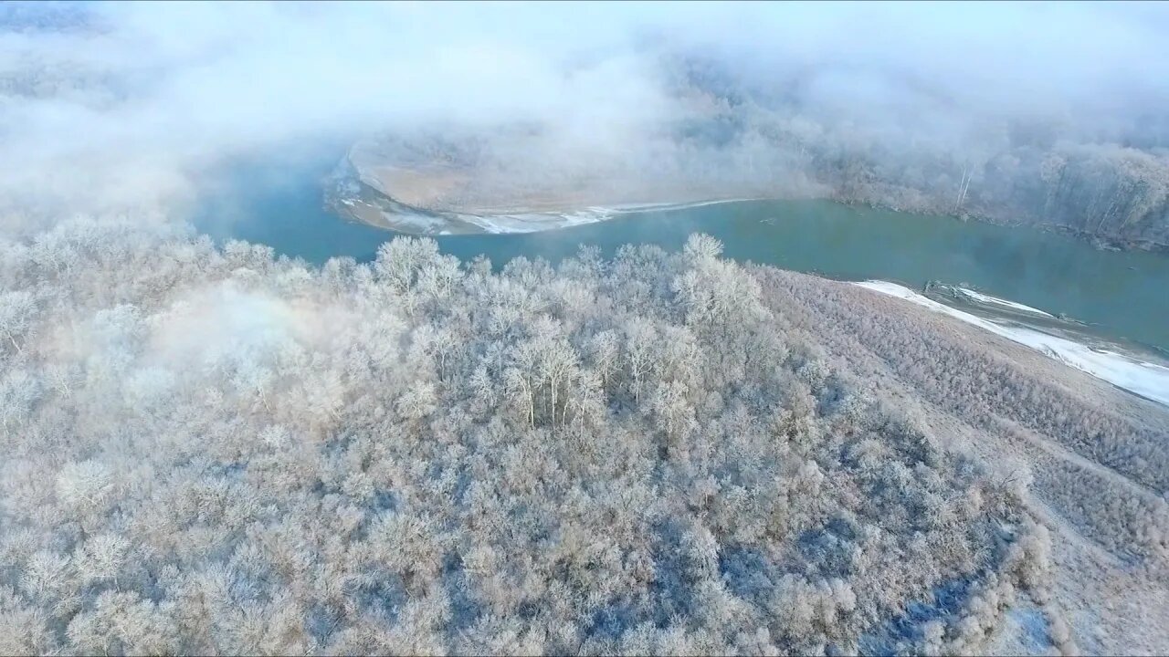 Зимой В селе Бено-юрт Надтеречного района, Чечня.