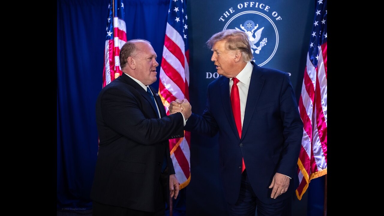 TOM HOMAN IL NUOVO RESPONSABILE DELLA FRONTIERE CHE TERRORIZZA I SINISTRATI E LA MAFIA GESUITA!