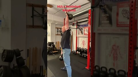 Kettlebell Hi/Lo Windmill. Elbow and knee locked. #masterphil #bodybellmethod #strength #kettlebell