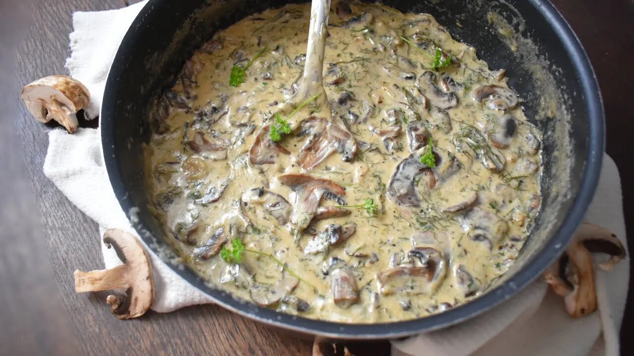 Stroganoff So Good, You'll Want to Lick Your Screen: A Creamy Mushroom Delight