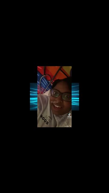 White people smell like pennies uh ok?