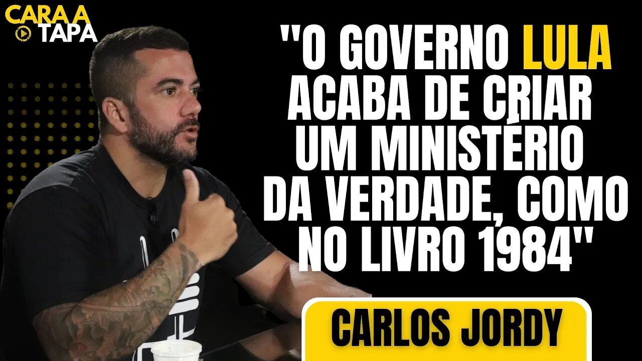 É certo dizer que a atual realidade do Brasil foi RETRATADA no livro 1984, de GEORGE ORWELL?