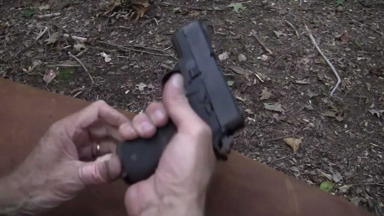 Sig P220 Elite (Close-Up)