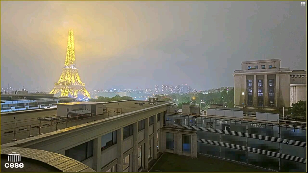 BREAKING: Lightning strike hits the Eiffel Tower this evening in Paris, France.