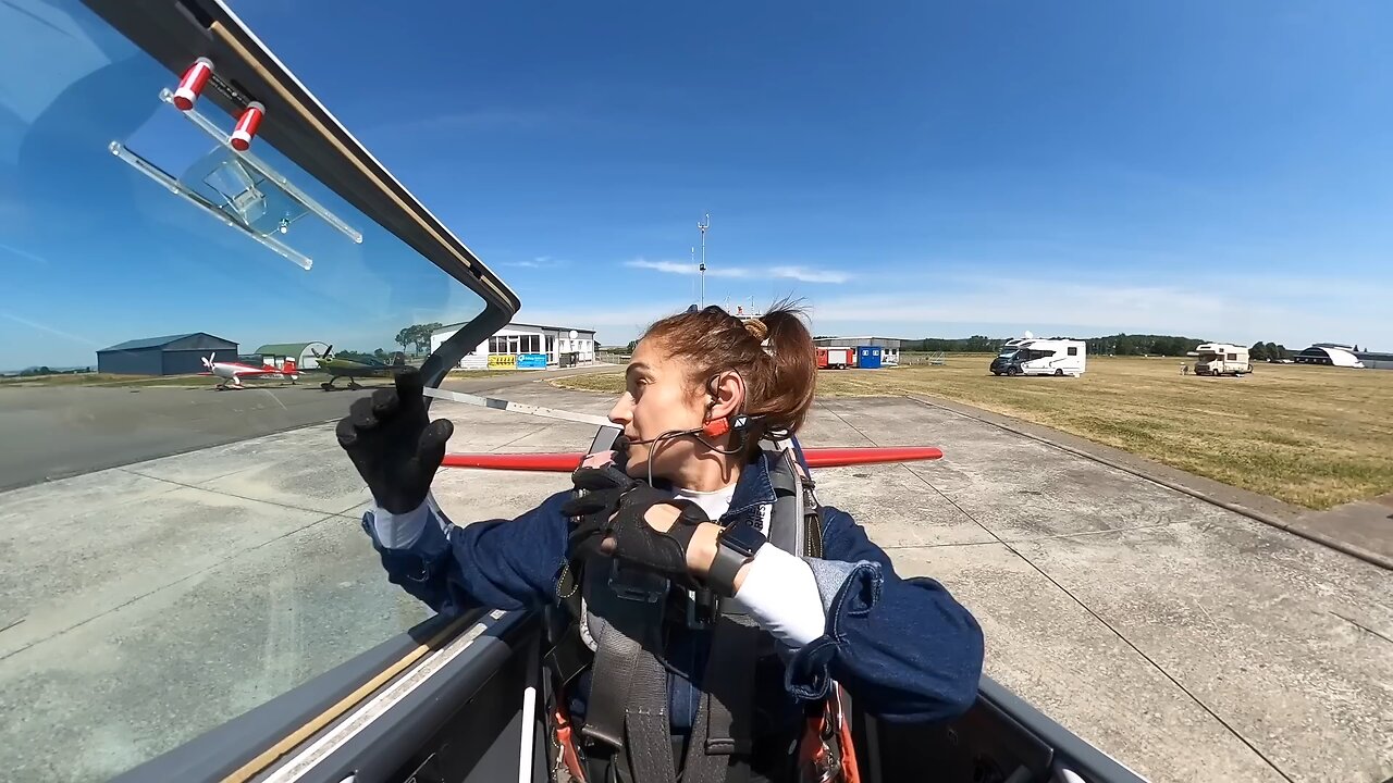 Story of Self - open and shuttered canopy mid-flight