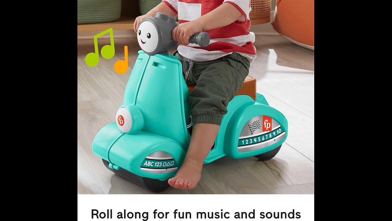 Jouet à chevaucher pour tout-petit, croisière sur scènes intelligentes le long d'un scooter