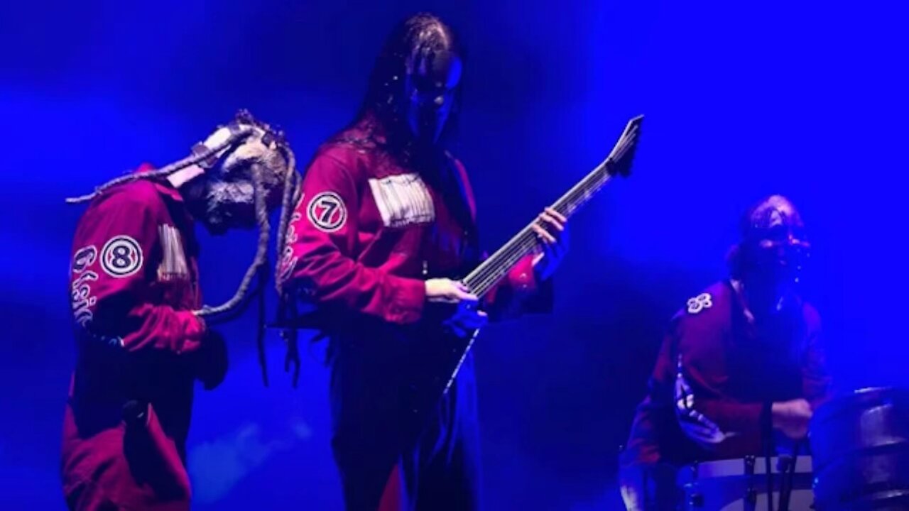 SLIPKNOT's Performance At 2024 KNOTFEST IOWA Cut Short Due To Severe Weather