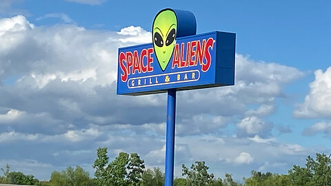 Space Aliens Grill and Bar Restaurant Review