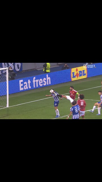 Bruno Fernandes breaks silence after red card vs Porto