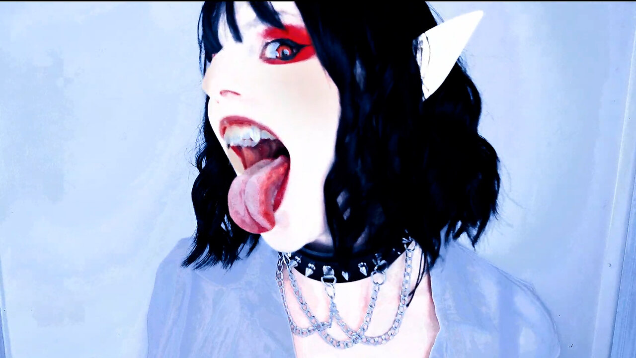 ASMR SAW 10 min GAME Lens Licking | Tongue Fluttering | Purring