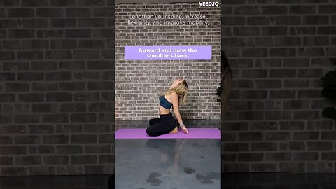 Seated Back Bend Yoga Pose #officeyoga #deskstretch #upperbackpain #posture #thyroidstimulation