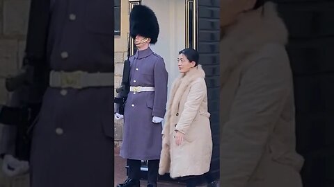 she got her picture with King's Guard anyway #windsorcastle