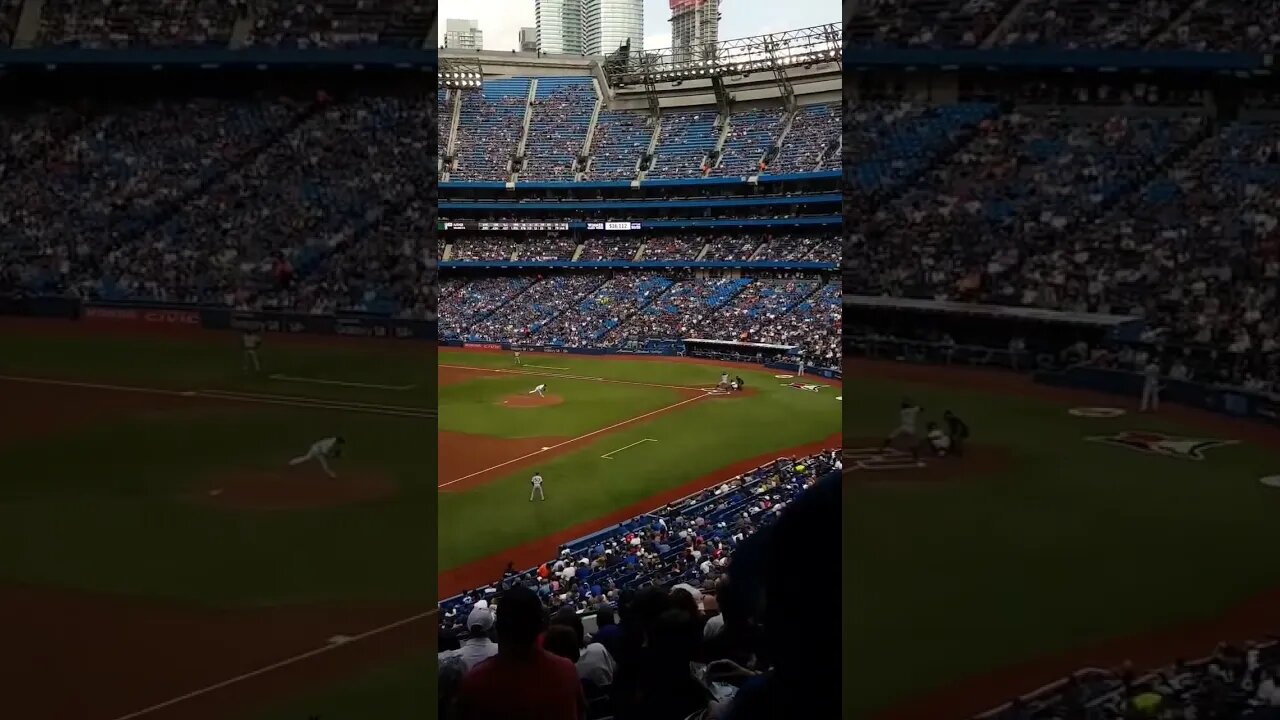 Blue Jays walking Aaron Judge from the Yankees #baseball