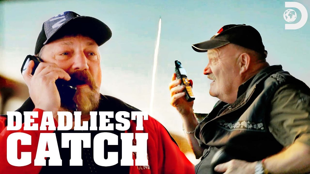 The Time Bandit Spots a Rocket Launch! Deadliest Catch