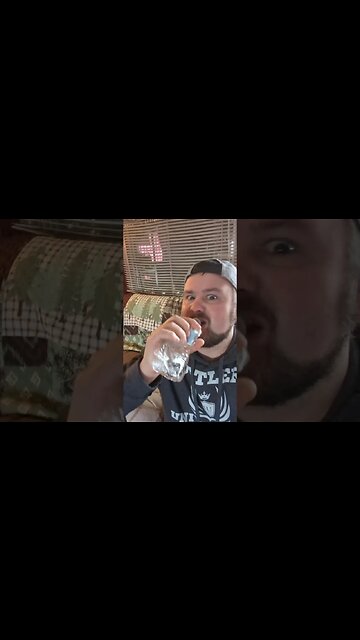 I don't like drinking water.