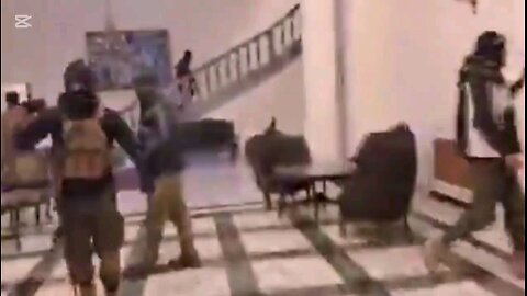 REBELDES INVADEM PALÁCIO PRESIDENCIAL NA SÍRIA