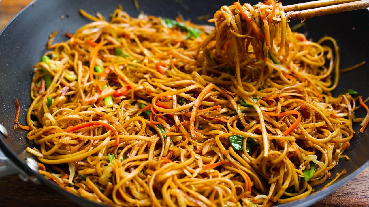 Veg Chowmein Noodles Recipe Street Style / Veg Chowmein Easy Recipe / Street Style Veg Noodles