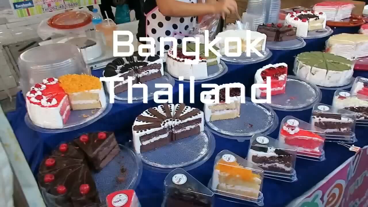 Exploring Thailand's Delicious Street Food: Unique Cakes & Sweet Treats