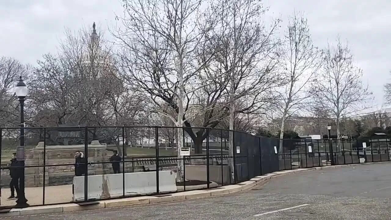 Washington DC LIVE 2.6.2023 HUGE Black Fence Around US Capitol to Prepare for State of Union Address