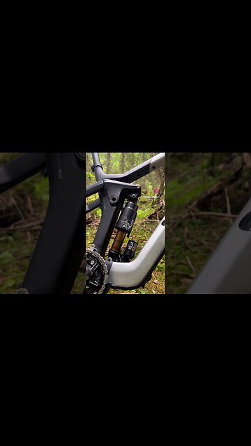 Wondering how Shapeshifter works? #mtb #canyonbikes #loamwolf #shorts