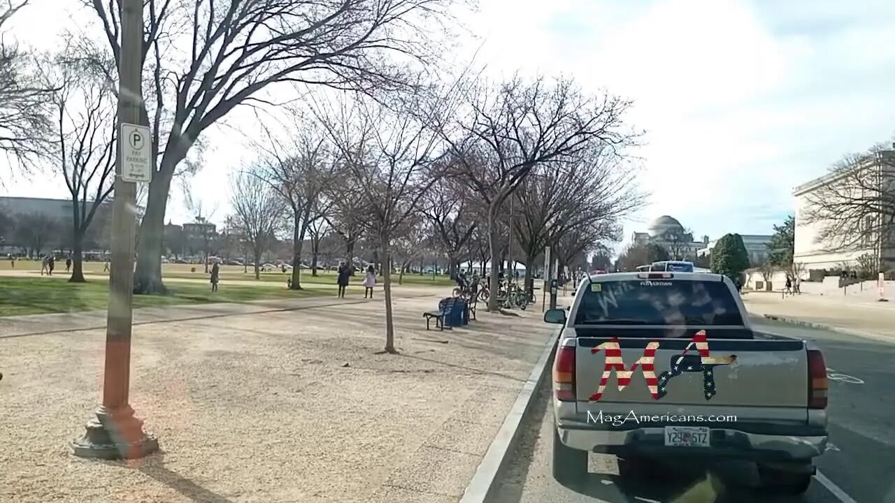 On the Lawn - Media is the Virus @Washington Post D.C.