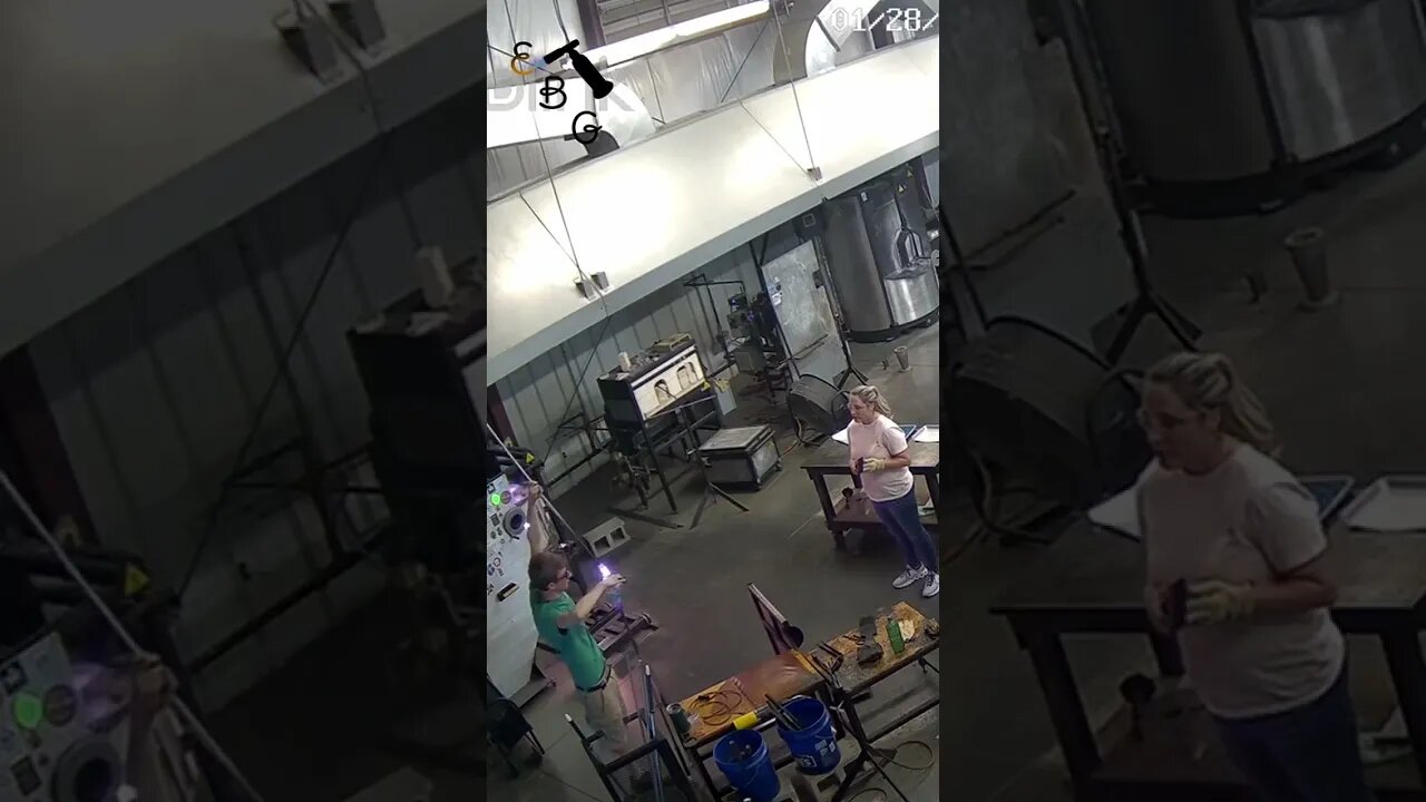 Guy accidentally grabs molten glass #shorts Like 👍 and Subscribe