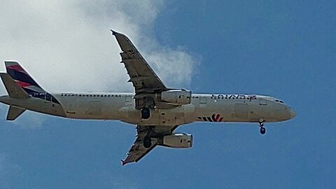 Airbus A321 PT-MXI coming from Rio de Janeiro to Fortaleza