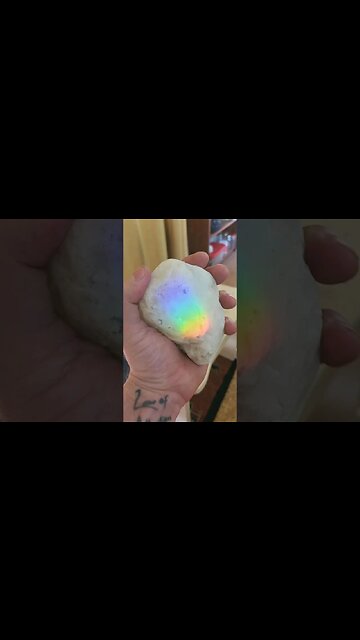 The RAREST Gemstone In New Zealand! 🌈