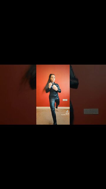 Double head kick? #shorts