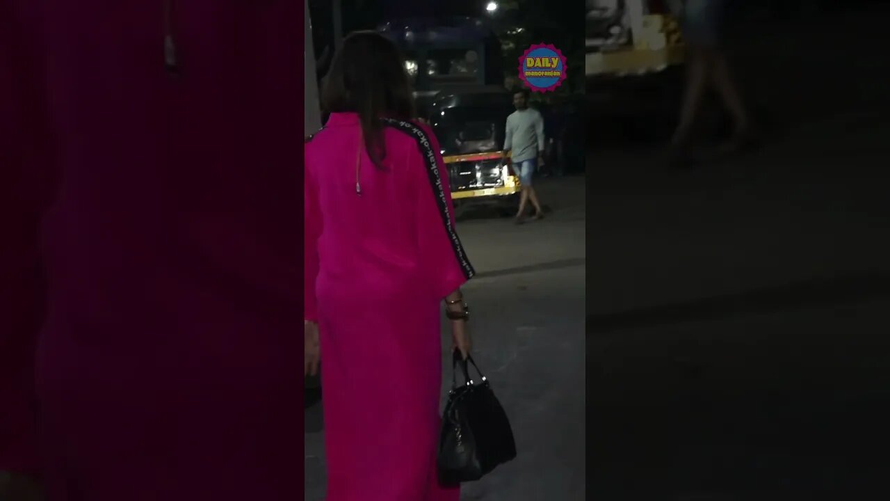 Neena Gupta at Bigg Boss House To Promote Shiv Shastri Balboa