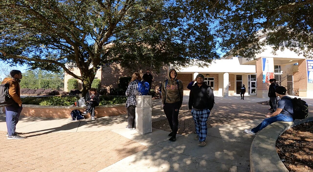 University of South Alabama: When I Arrive On Campus Another Campus Preacher (Pastor Jacob) Was Already Preaching, After He Finishes I Preach For About An Hour, Give 200 Gospel Tracts To A Born Again Student Named Brian, Great Day of Gospel Preaching!