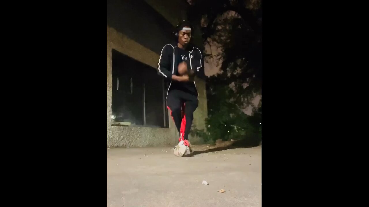 Memphis Jookin after gym workout (Dancer: Zero G)