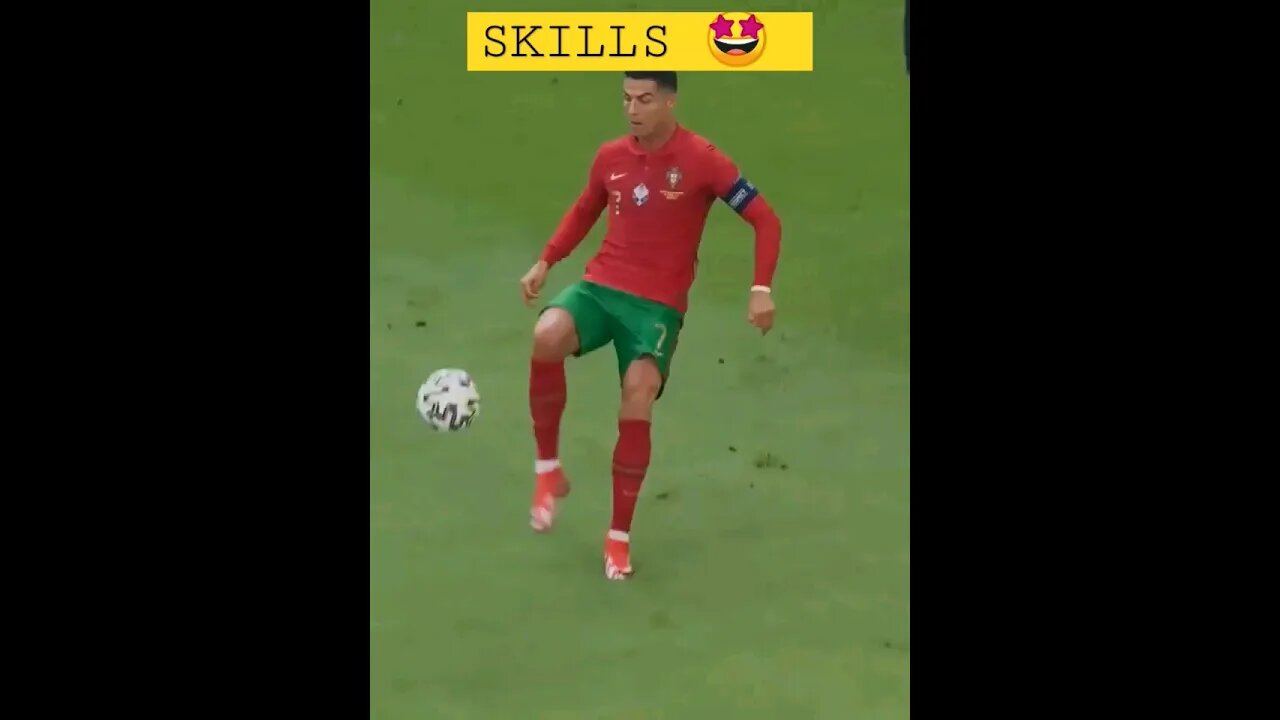 Ronaldo Creative skills 🤩