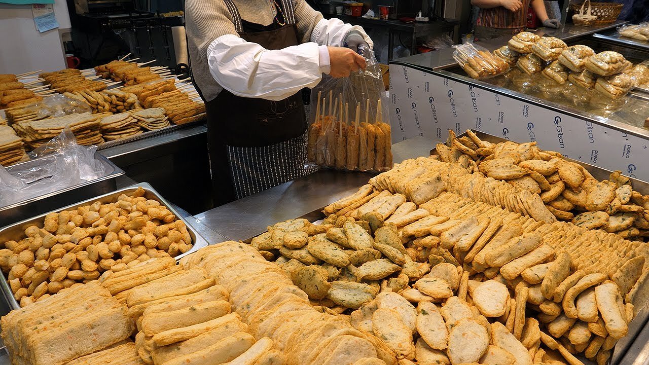 Fish cake made with amazing automated machines - korean street food