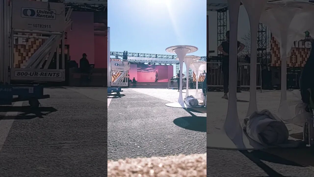 Super Bowl Tailgate 🎭