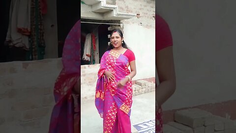 ঝুমকা ঝুমকা গানটায় একটু নাচ করলাম কেমন হয়েছে জানিও #shortsvideo #viral_video