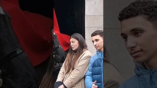 Her face when the Horse looks at her #horseguardsparade