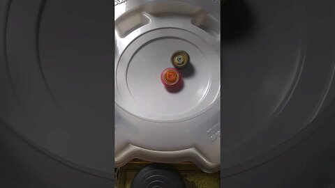 batalha de beyblade (fafnir vs phoenix) #batalhadebeyblade
