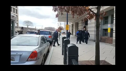 Capitol Police Arrive for Janurary 6 Julian's SENTENCING hearing