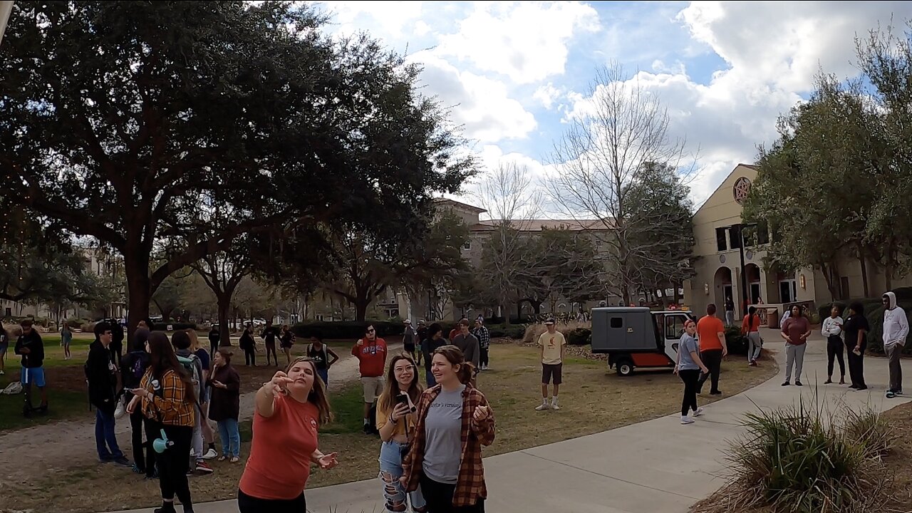 Return to Valdosta State University: Lesbians & Hypocrites Stir Up Hostile Crowd