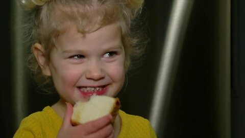 What are the best ways to introduce food to your kids? They might surprise you!